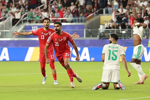 تسديدة من الطراز الرفيع.. الرشدان يمنح منتخب الأردن الأفضلية أمام الجزائر